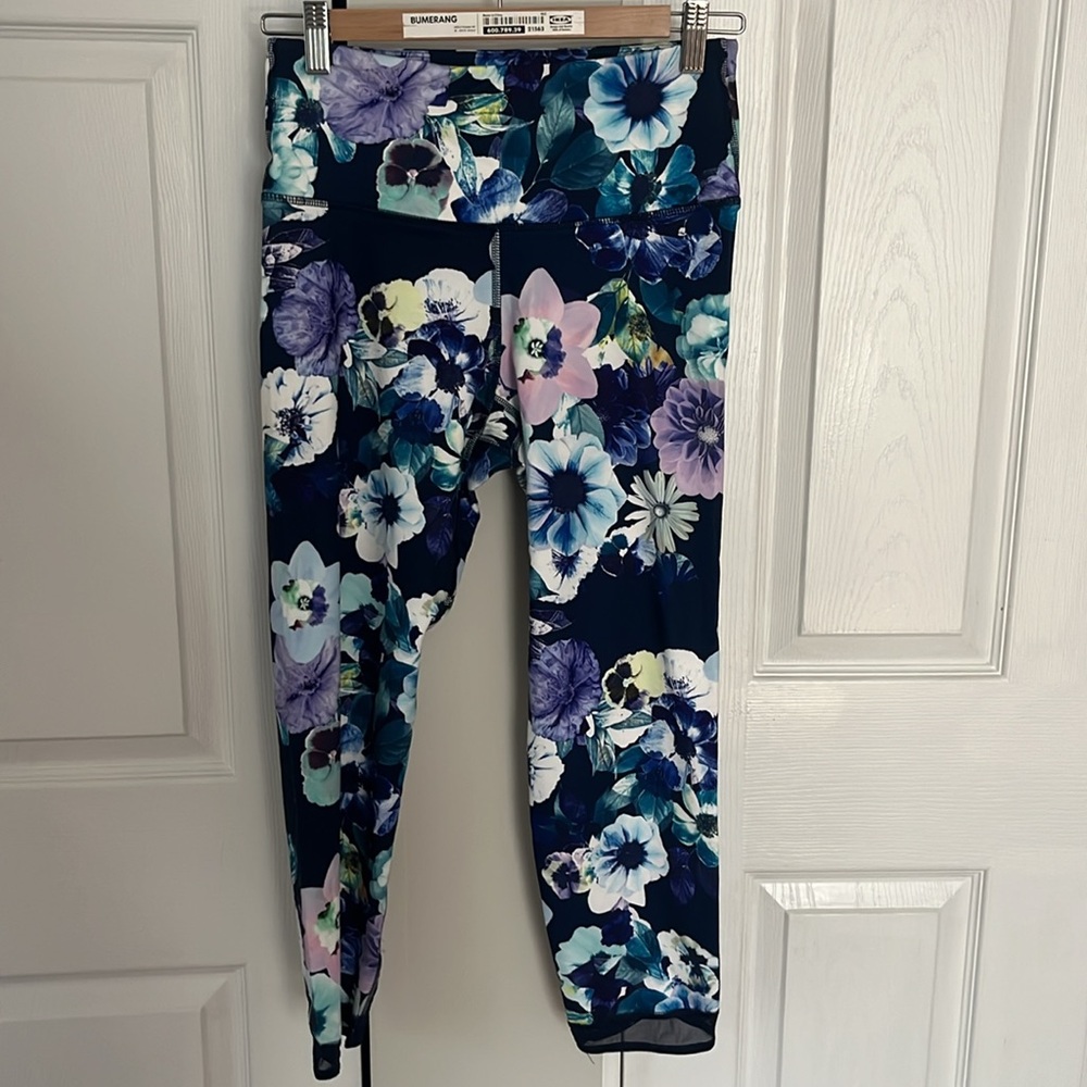 Old Nave Capri length floral leggings